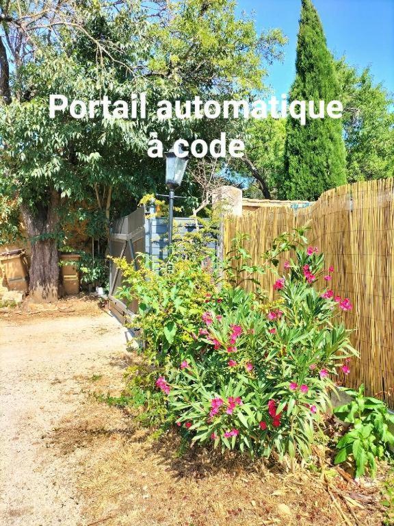 Calme Et Intimite Proche Avignon Piscine Options Au Choix Privee Ou Partagee De Juin A Octobre Βίλα Morieres-les-Avignon Εξωτερικό φωτογραφία
